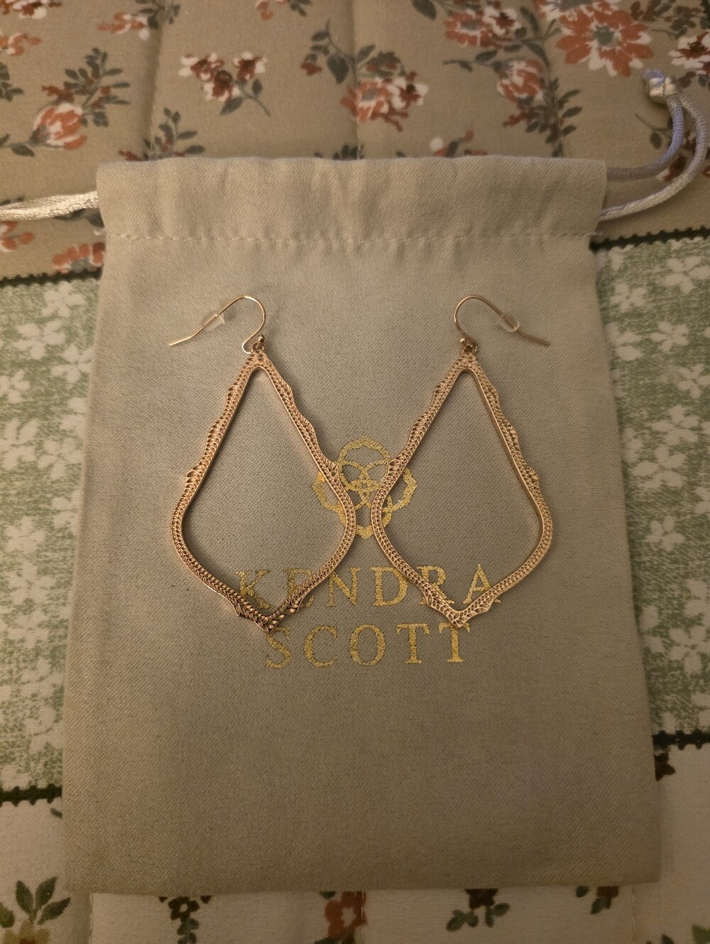 Kendra Scott Gold Openwork Teardrop Rise Gold Earrings